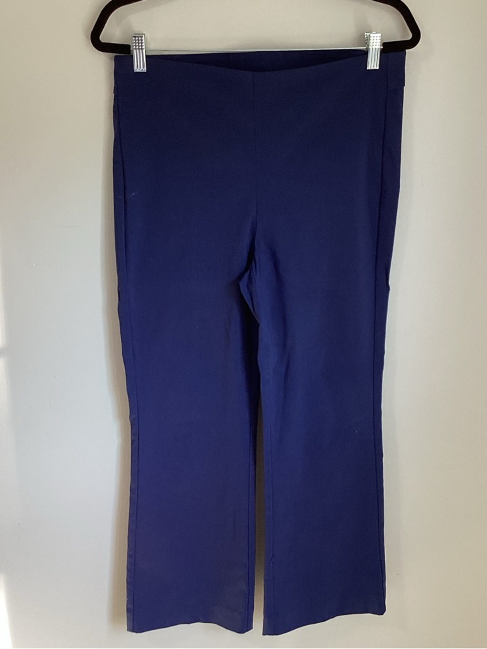 *Chico's Navy Cropped Straight-Leg Pants